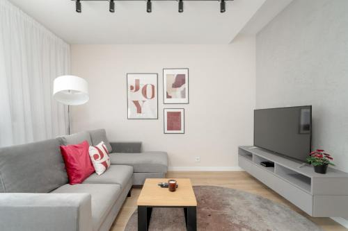Grunwald Apartment | Apartament w Zielonej Okolicy Poznania z Parkingiem by Noclegi Renters