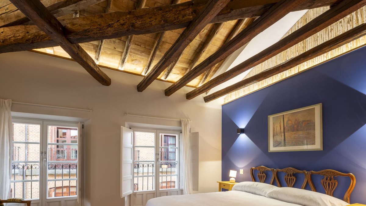 Old Town of Avila Apartment | Apartament with Cathedral views. Tourism and remote work
