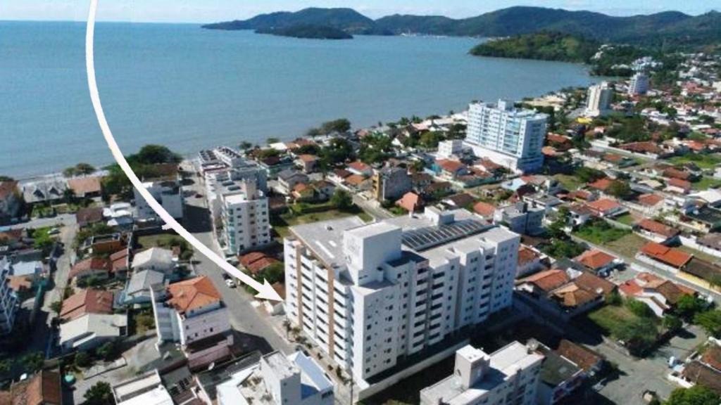 Porto Belo Apartment | Apartamento 3 dorm a 100 metros da praia de Perequê em Porto Belo