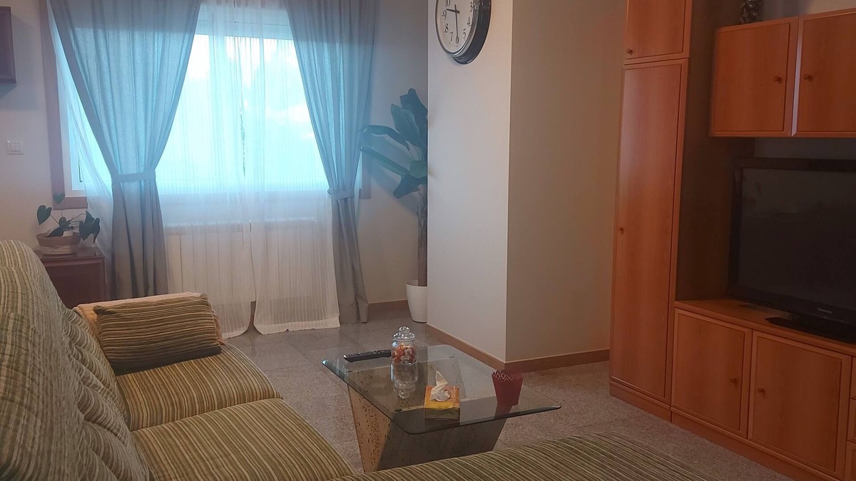 Mos Apartment | Apartamento a 10 Min. del Centro de Vigo, Ideal Para Conocer Galicia