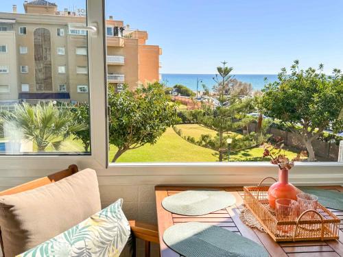 Guadalmar Apartment | Apartamento con vistas al mar a 1 min de la playa