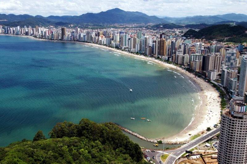 Barra Sul Apartment | Apartamento Coral - 1 quadra do Mar