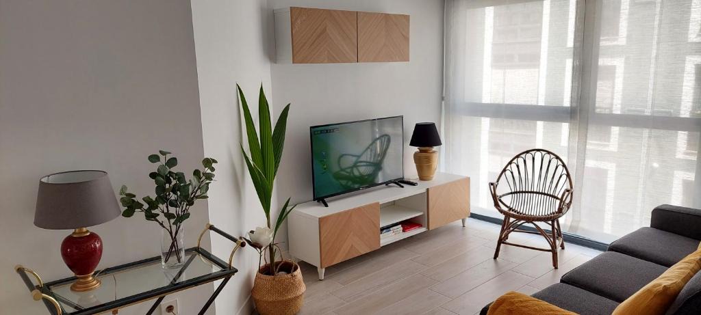 Gijon City Centre Apartment | Apartamento Dindurra Centro Playa - Posibilidad Parking Gratuito