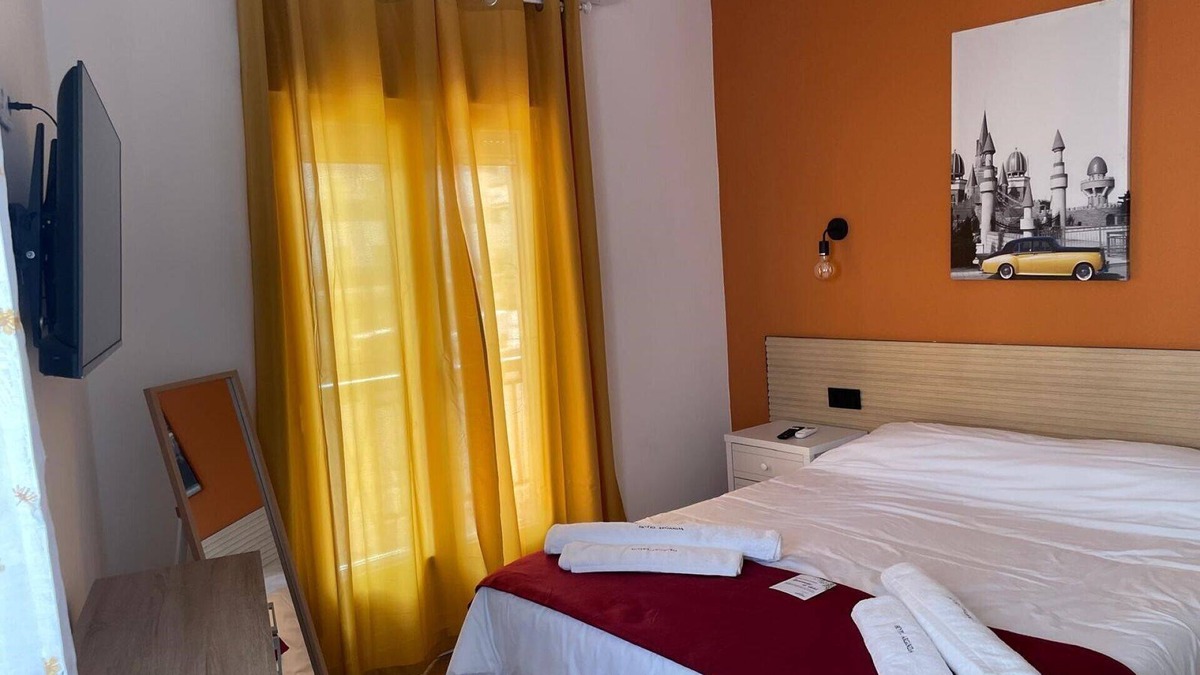 Arganda del Rey Hotel | Apartamento Dormitorio+ Salón y Cocina, Balcón, en Arganda del Rey, Madrid