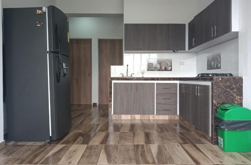 Roldanillo Apartment | Apartamento Edificio Blanco-White Building