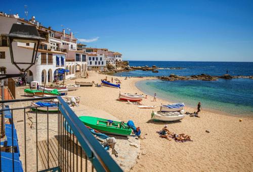 Calella de Palafrugell Apartment | Apartamento exclusivo en primera línea de mar