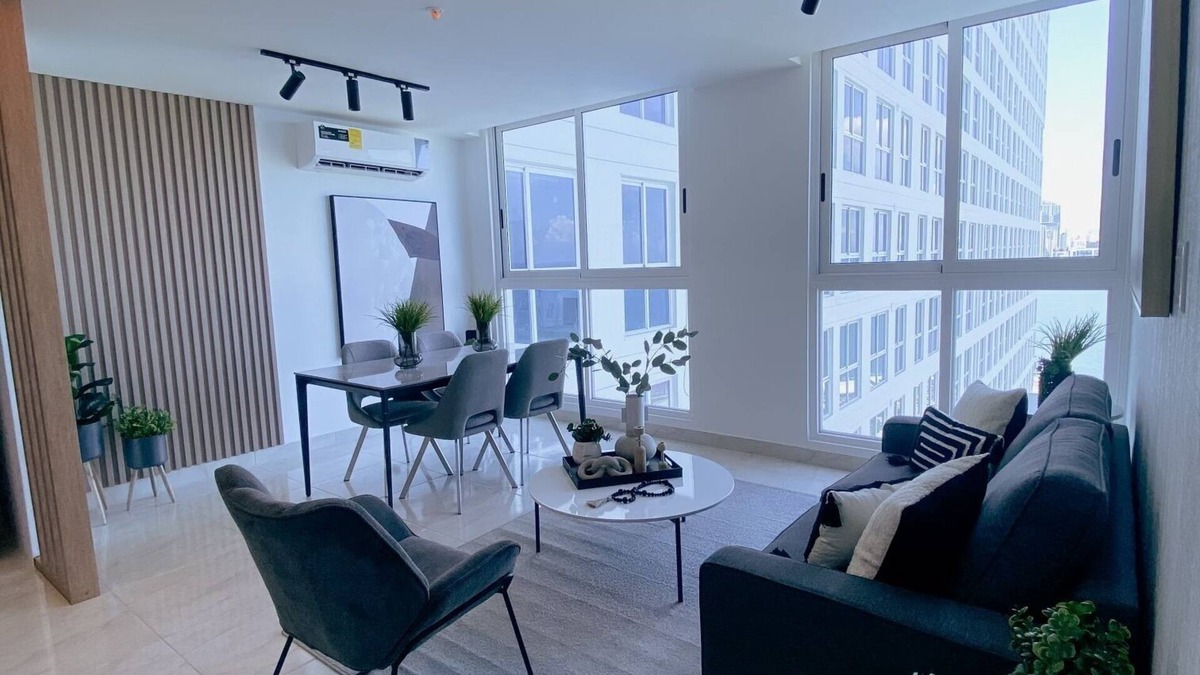 Calidonia Apartment | Apartamento Frente al mar en Ave. Balboa con Piscina Infinita