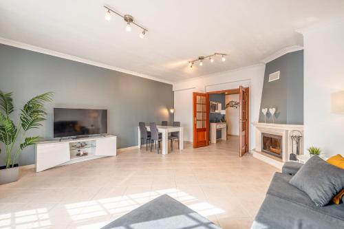 Palhais Apartment | Apartamento M&S