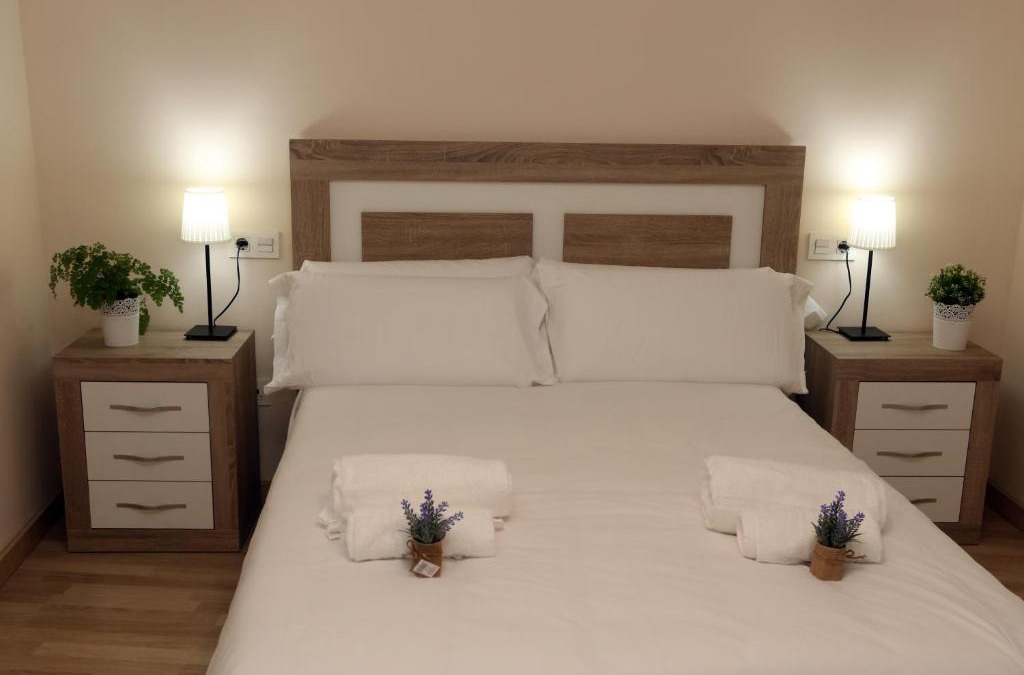 Arrabal Apartment | Apartamento Puente Romano Portal 4 1-B