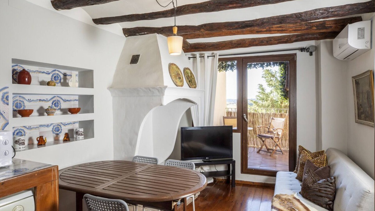 Adahuesca Apartment | Apartamento Rustico con Terraza