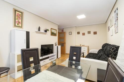 Pravia Apartment | Apartamento Santiago Lopez -Wifi-plaza de Garaje