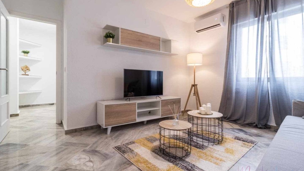 Huelva Apartment | Apartamento Tranquilo , en Pleno Centro con Garaje