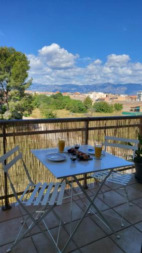 Santa Barbara Apartment | Apartamento VALLFOGONA Relax