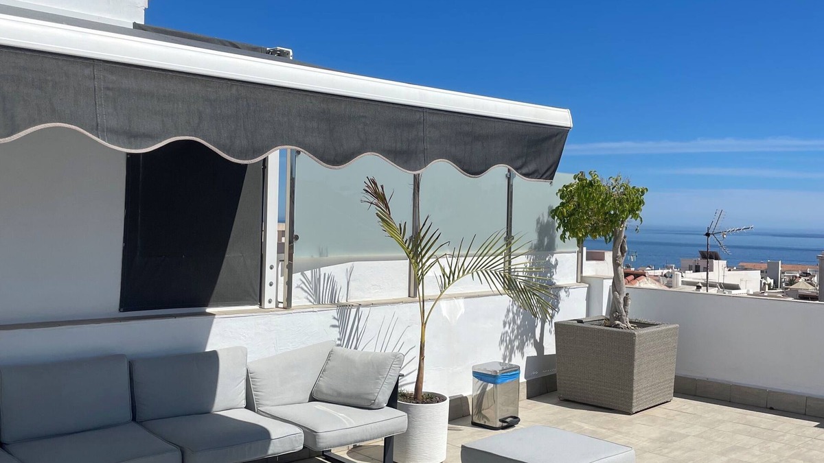 Nerja City Centre Hostel | Apartamentos Abril