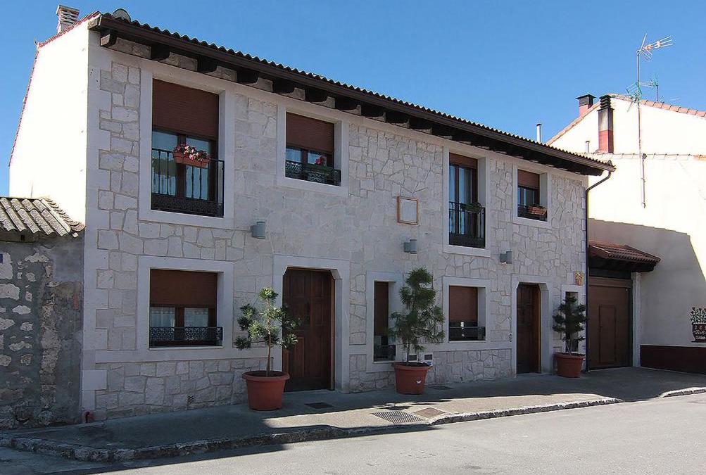 Montemayor de Pililla Apartment | Apartamentos Turísticos los Abuelos
