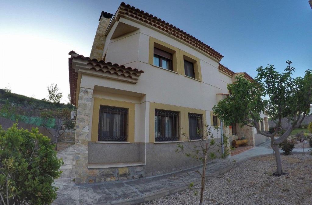 Villalba de la Sierra Apartment | Apartamentos Los Parrales
