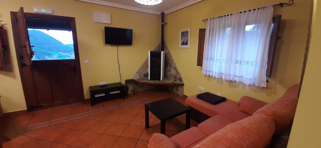 San Pedro de la Ribera Apartment | Apartamentos Esqueiro