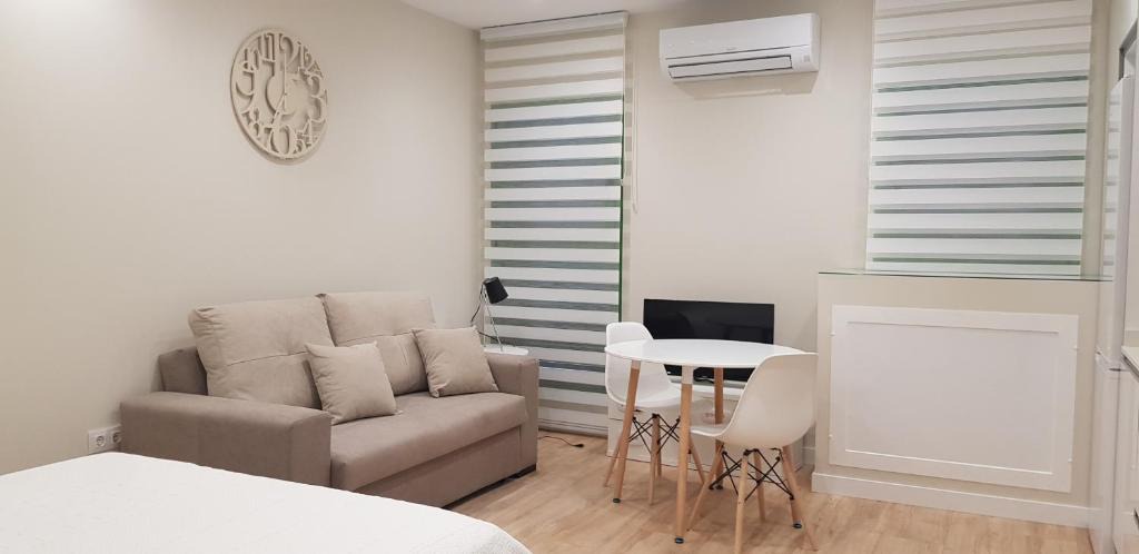 Albacete Apartment | Apartamentos Ilustración