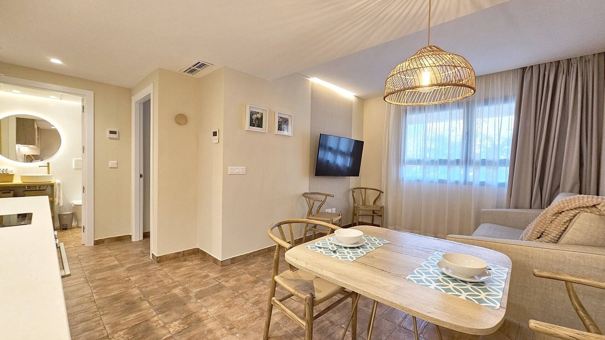 Ciutat de les Arts i les Ciencies Apartment | Apartamentos Las Ciencias V. WiFi + Aire Acondicionado