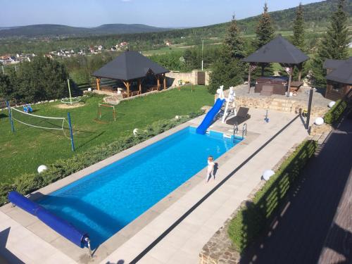 Krajno Pierwsze Apartment | Apartamenty Pod Łysicą & SPA - przy stoku, basen, jacuzzi, sauna