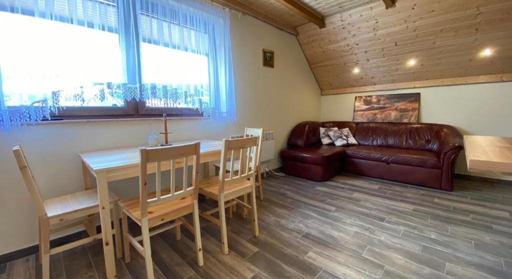 Baligrod Apartment | Apartamenty Pod Skałą