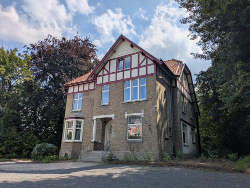 Eeklo Apartment | Aparthotel Acacia