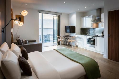 London Borough of Hounslow Apartment | Aparthotel Adagio London Brentford