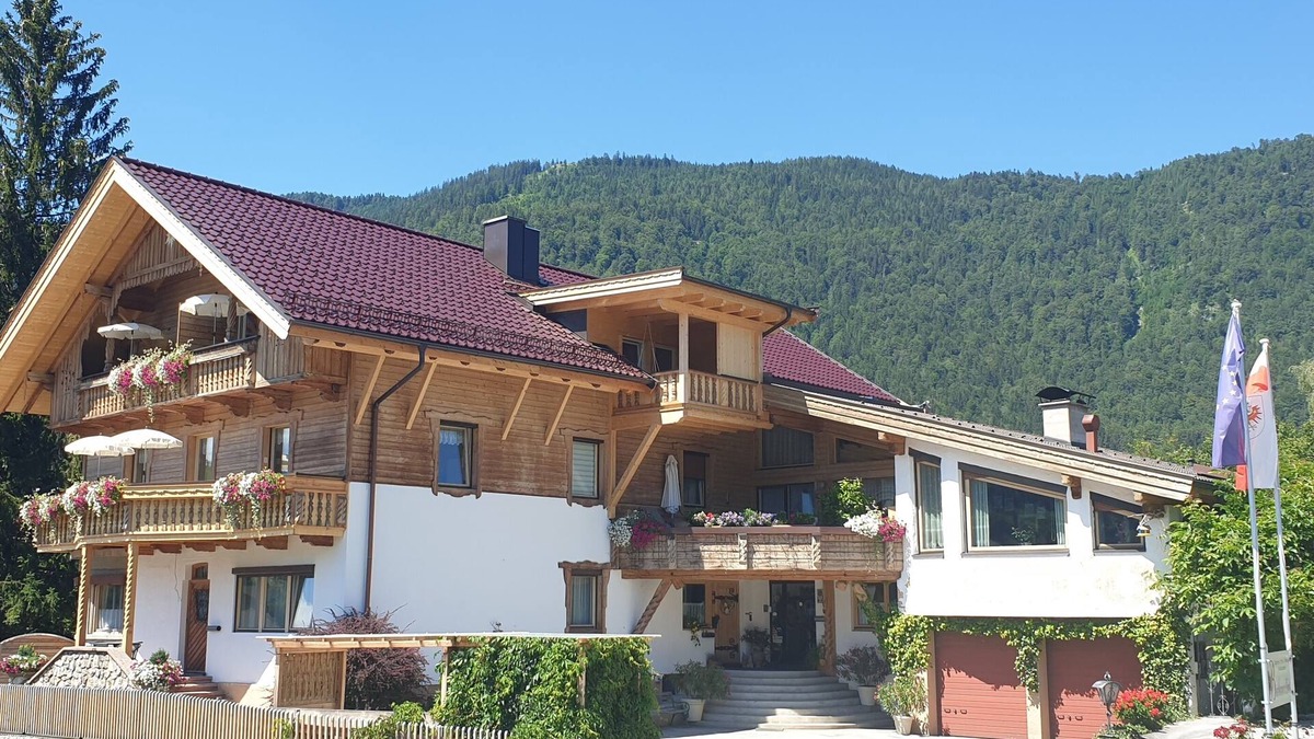Kufstein Apartment | Aparthotel Buchauer.Tirol in a natural paradise