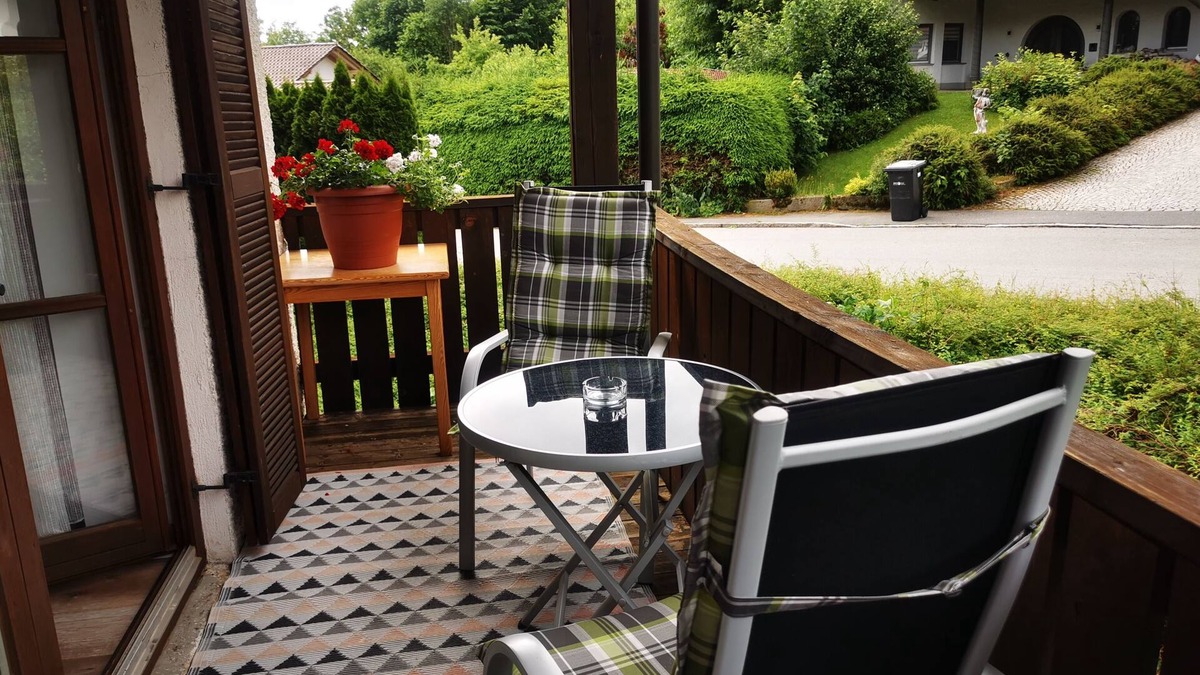 Zwiesel Resort | Aparthotel Chrysantihof - Zwiesel - Holiday apartment with large balcony, 2-room apartment