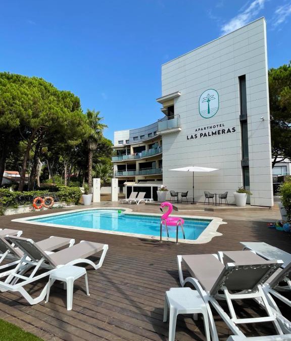 Castelldefels Apartment | Aparthotel Las Palmeras Castelldefels