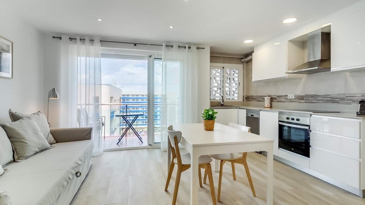 Santa Susanna Apartment | Aparthotel with pool and terrace sea views