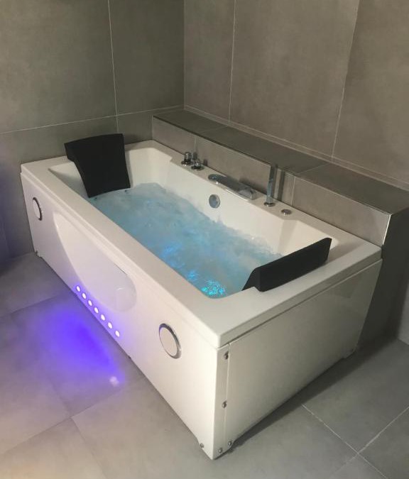 Jihlava Apartment | Apartmán 3KK 80 m2 s vířivkou a saunou