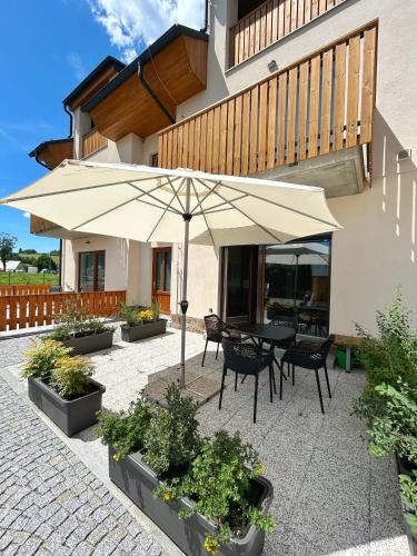 Kasperske Hory Apartment | Apartmán se slunnou teráskou v Kašperkách