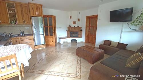 Cisovice Apartment | Apartmán Srubík