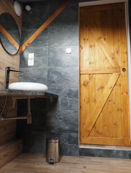 Bila Tremesna Apartment | Apartmán U Borovice