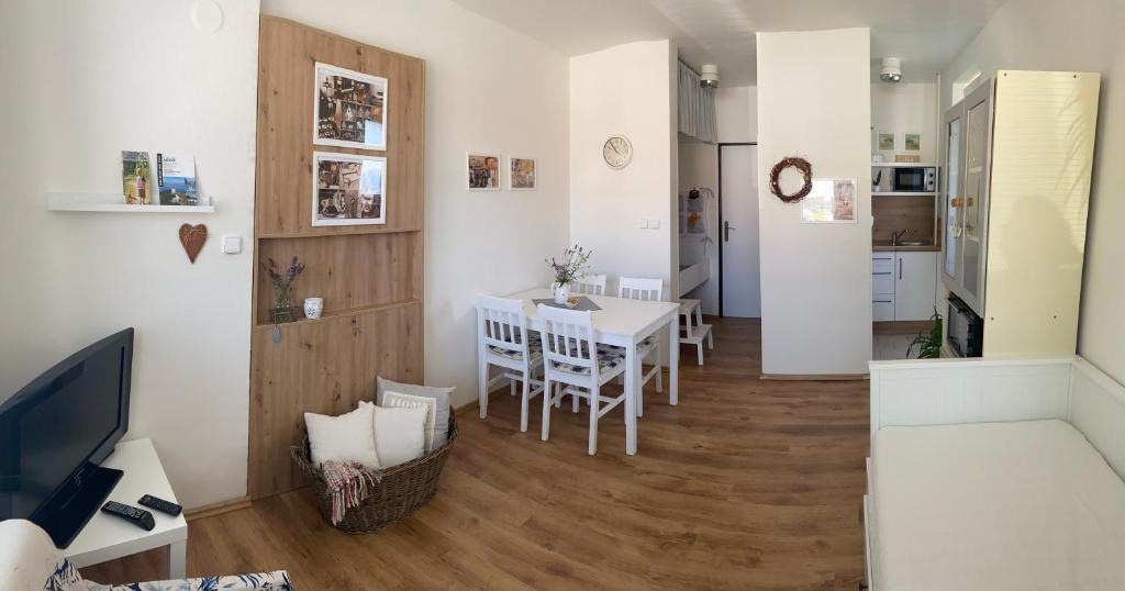 Brezi Apartment | Apartmán v Březí