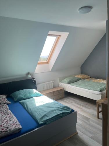 Ceske Budejovice Apartment | Apartmán v podkroví