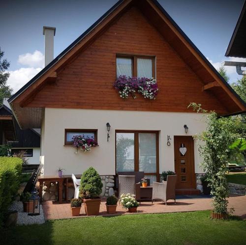 Stara Lesna Apartment | Apartmánový dom Anna