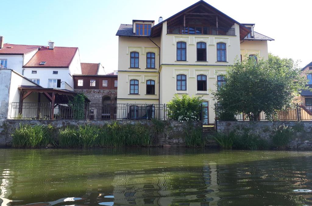 Jindrichuv Hradec Apartment | Apartmány Šetkova vila