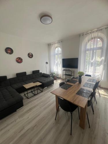 Decin Apartment | Apartmány LISTOPAD 17