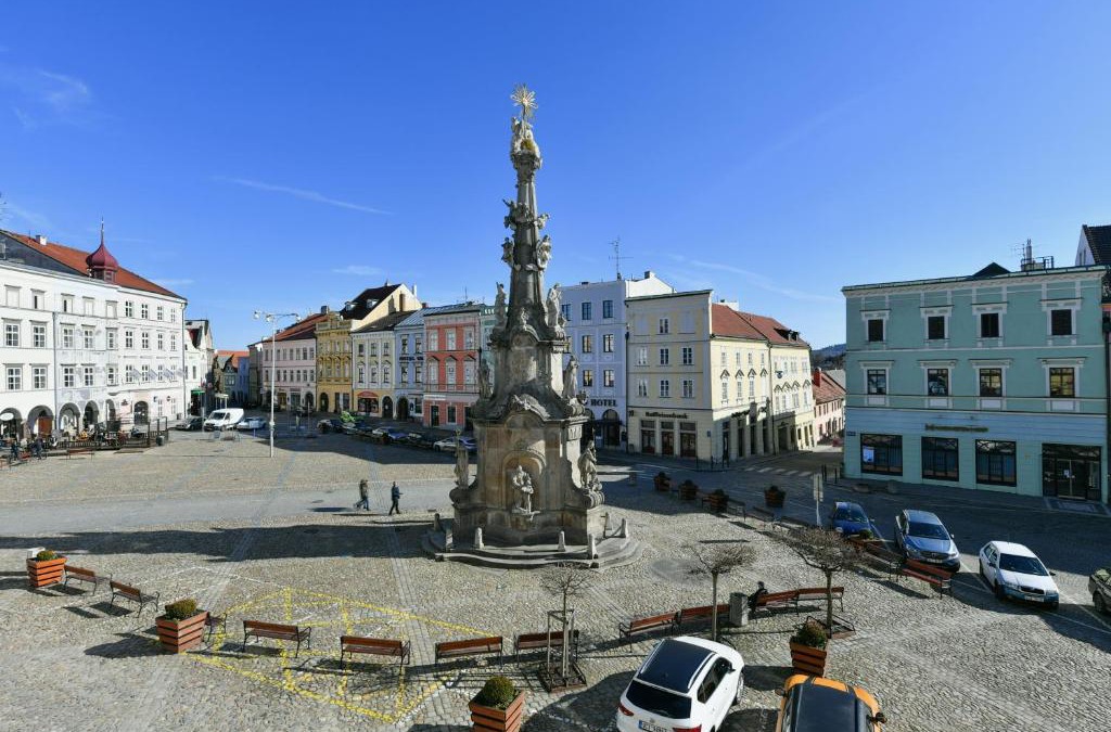Jindrichuv Hradec Apartment | Apartmány Na Náměstí 85