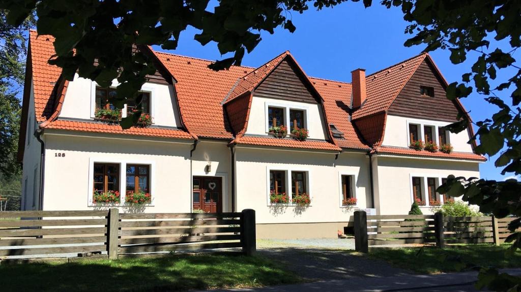 Adrspach Apartment | Apartmány Pod Křížovým vrchem Adršpach