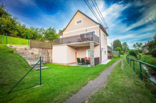 Teplice nad Metuji Apartment | Apartmány SKÁLY