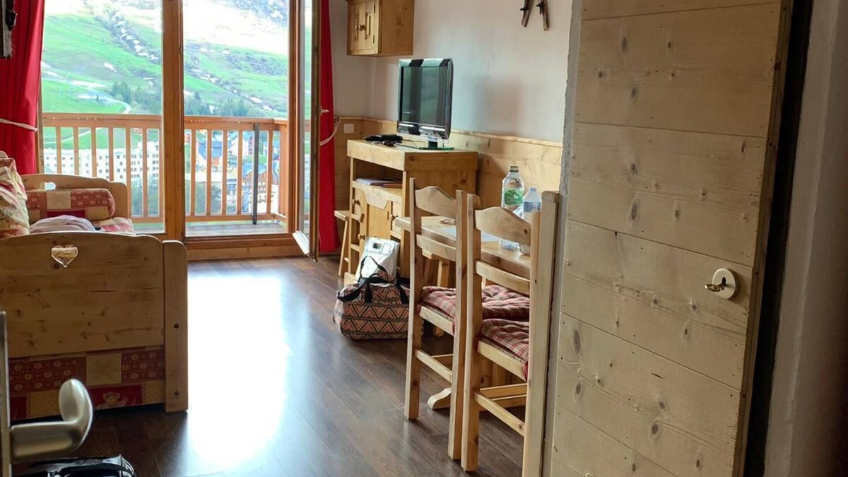 Montgellafrey Apartment | Apartment 6 pers. comfortable with a panoramic view of the ski area