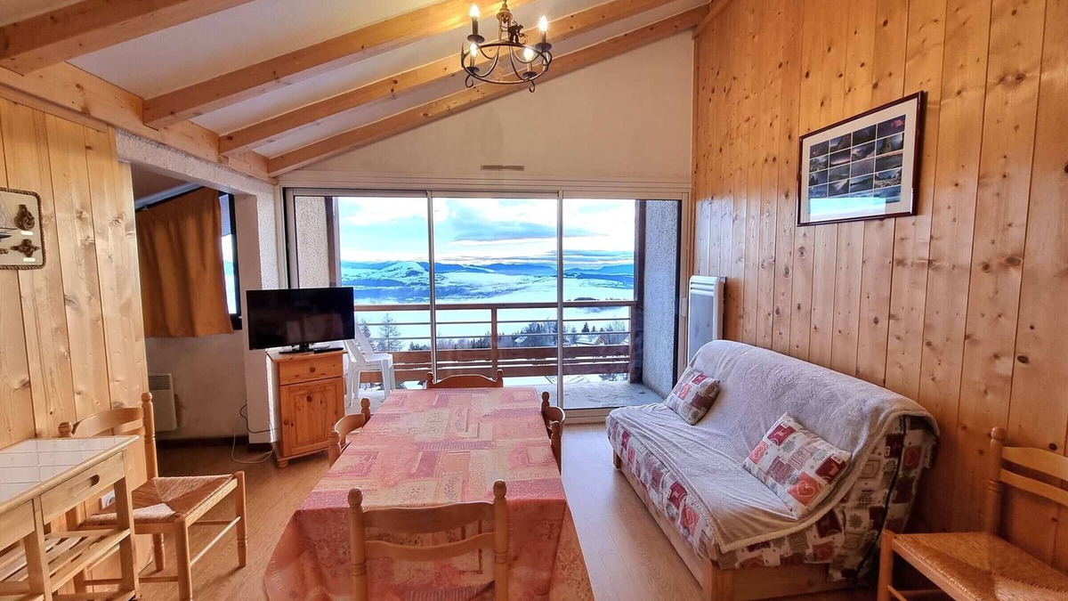 Saint-Michel-de-Chaillol Apartment | Apartment for 7 with balcony, wifi, pets allowed, parking - Saint-Michel-de-Chaillol