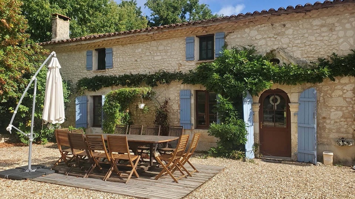 Saint-Privat-en-Perigord House | Apartment Les Roses in La Marteille - 6 people