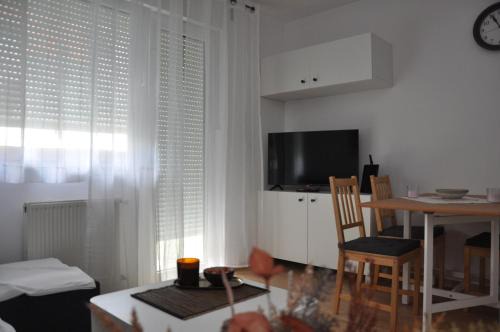 Sesvete Apartment | Apartman H