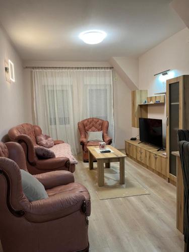 Krusevac Apartment | Apartman KVINS 1