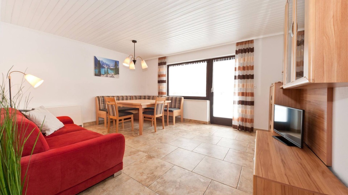 Reichenbach House | Apartment with Play Area