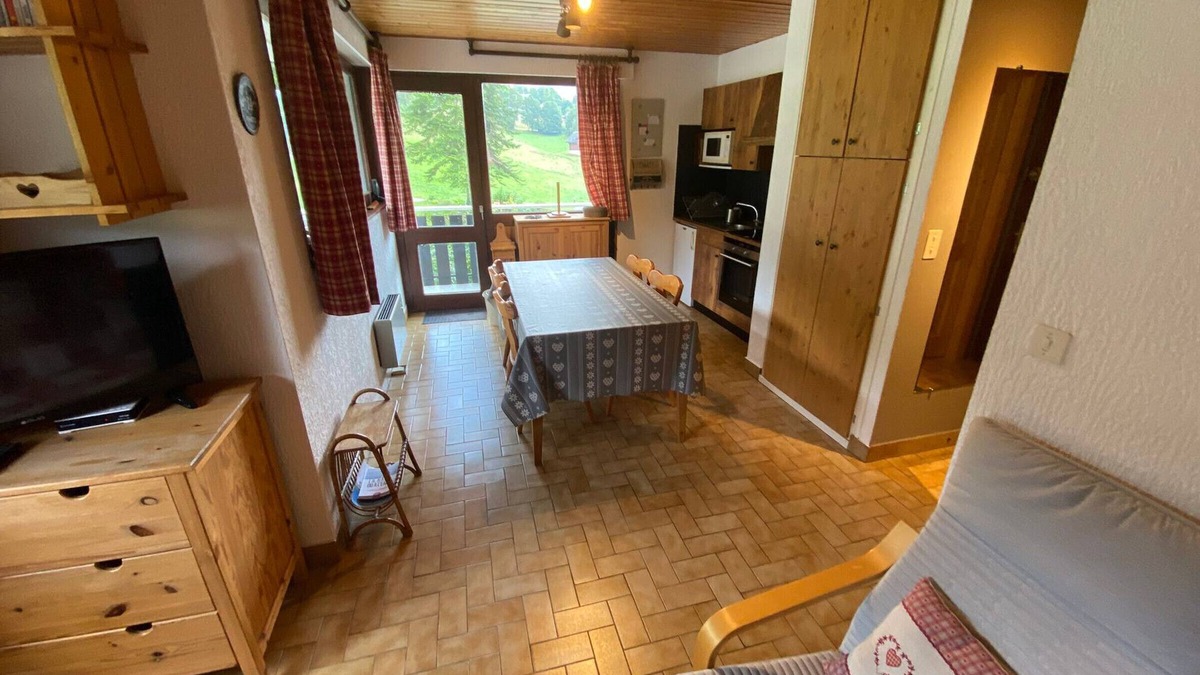 La Chapelle-d'Abondance Apartment | Apartment Near Cable Cars with Balcony - Pet-Friendly, Non-Smoking